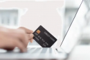Apa Persamaan dan Perbedaan Kartu Kredit vs Pinjaman Online