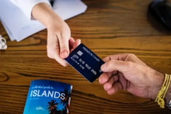 Tarik Tunai Kartu Kredit, Bunganya Sudah Turun