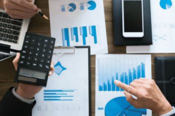 Interactive Broker vs Pluang, Mana Lebih Aman Murah Buat Beli Saham US